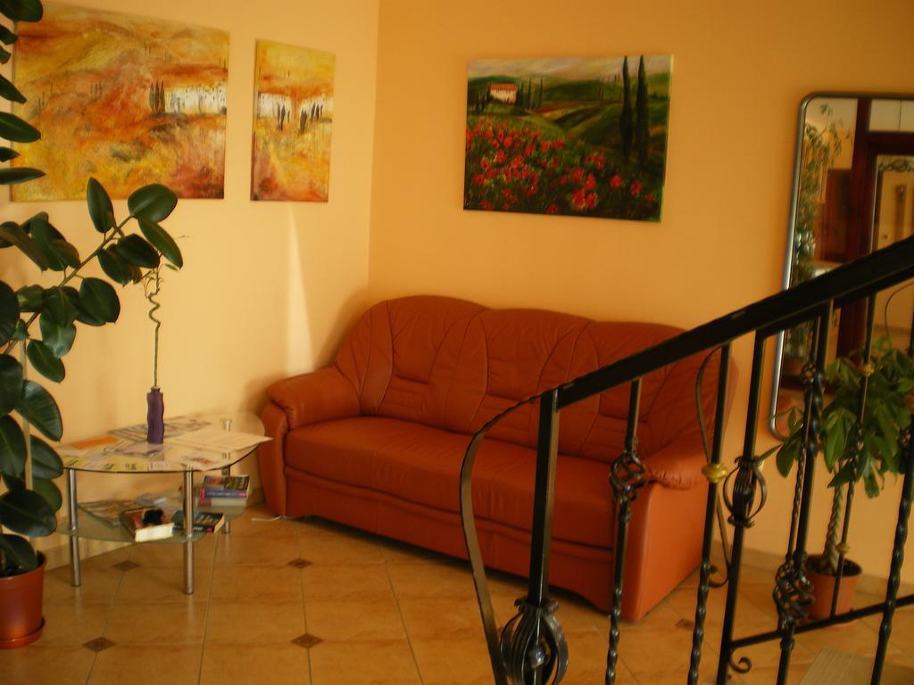 Mediterran-Apartmanok-Harkany Ngoại thất bức ảnh